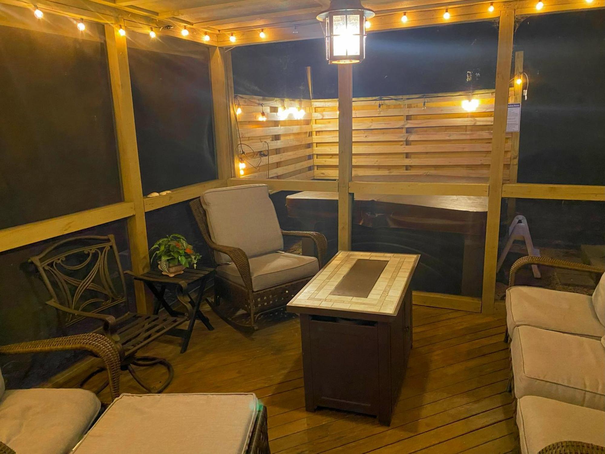 Pocono Mountain Home , Hot Tub- 1 Mile To Skiing! Tannersville Bagian luar foto
